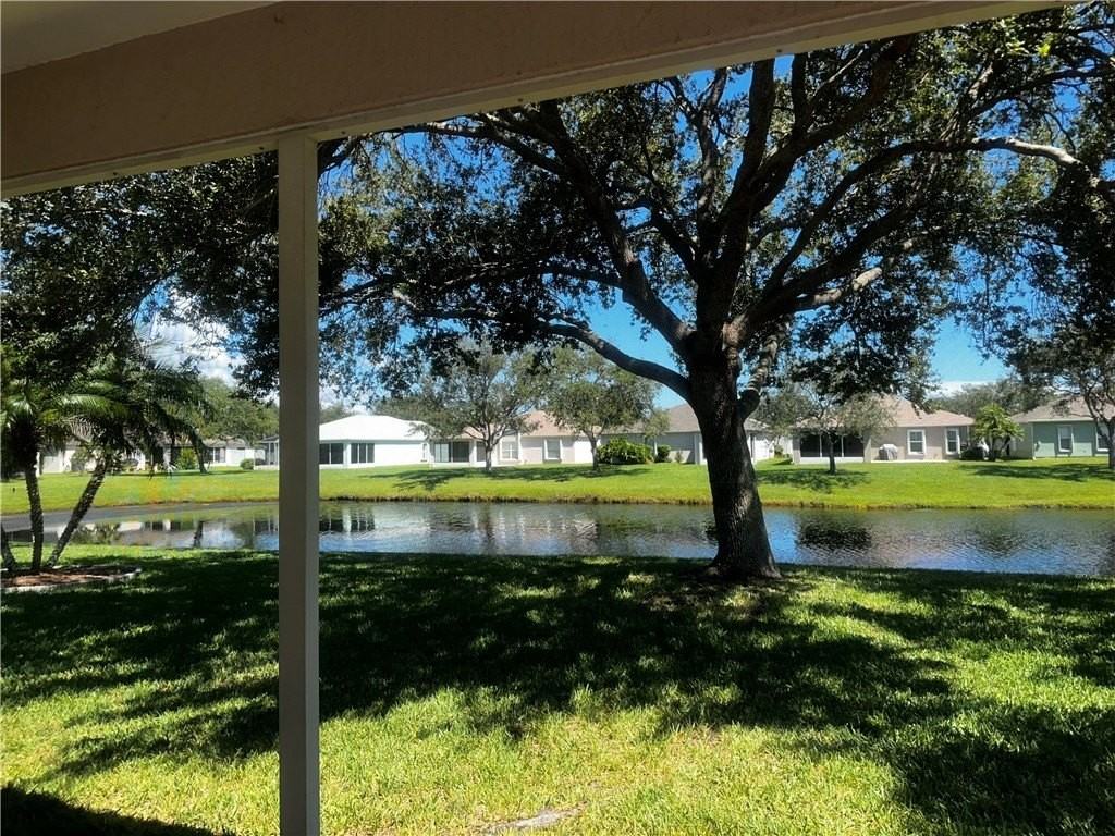 1052 S 13th Sq - Photo 2 of 15