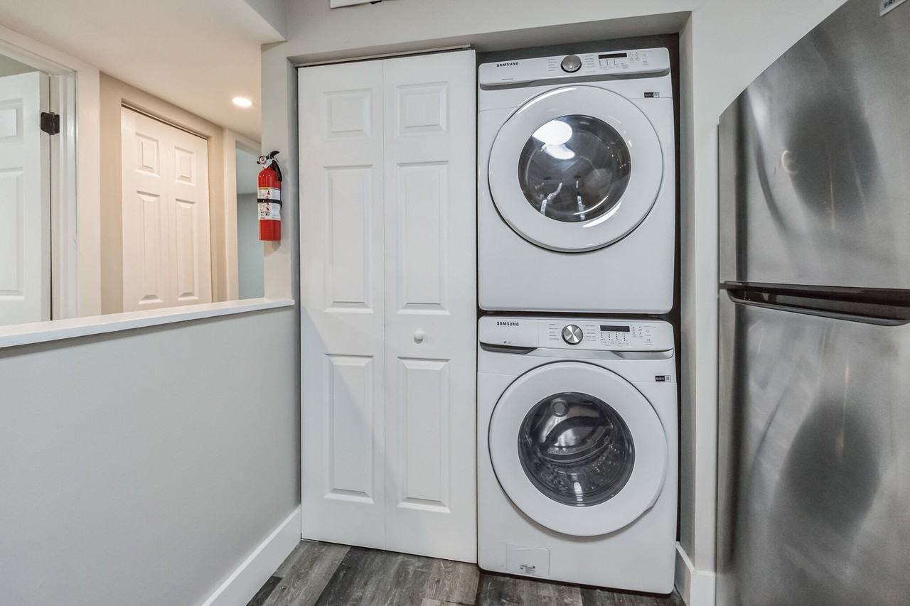 Abner Apartments - Photo 4 of 20