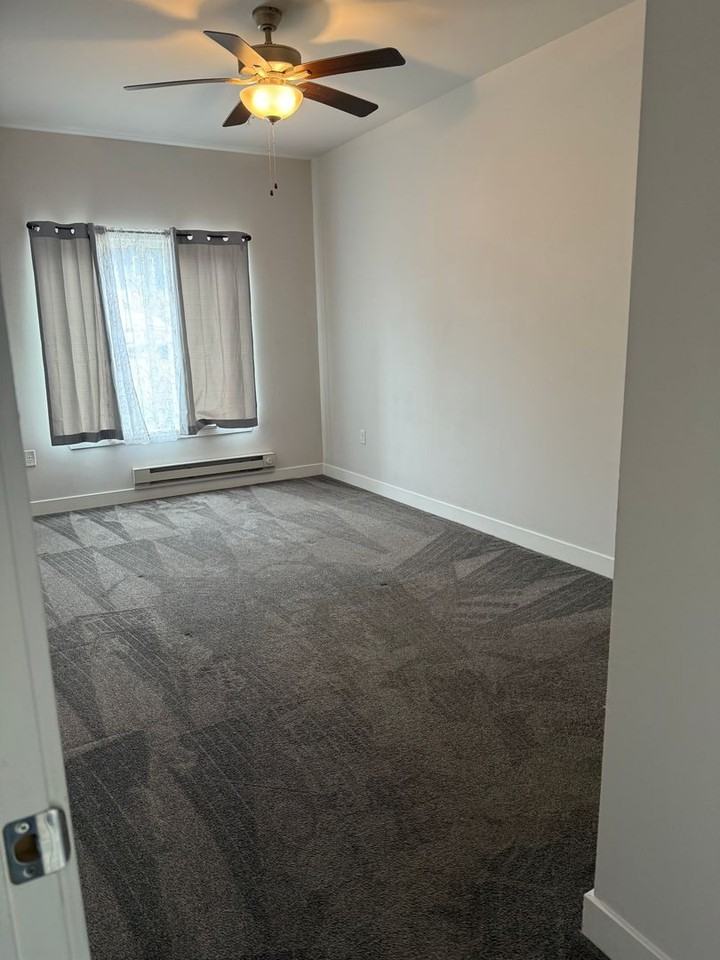 100 W Limestone Pass - Photo 3 of 19