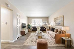 featured image of 1116 W Lilley Ave