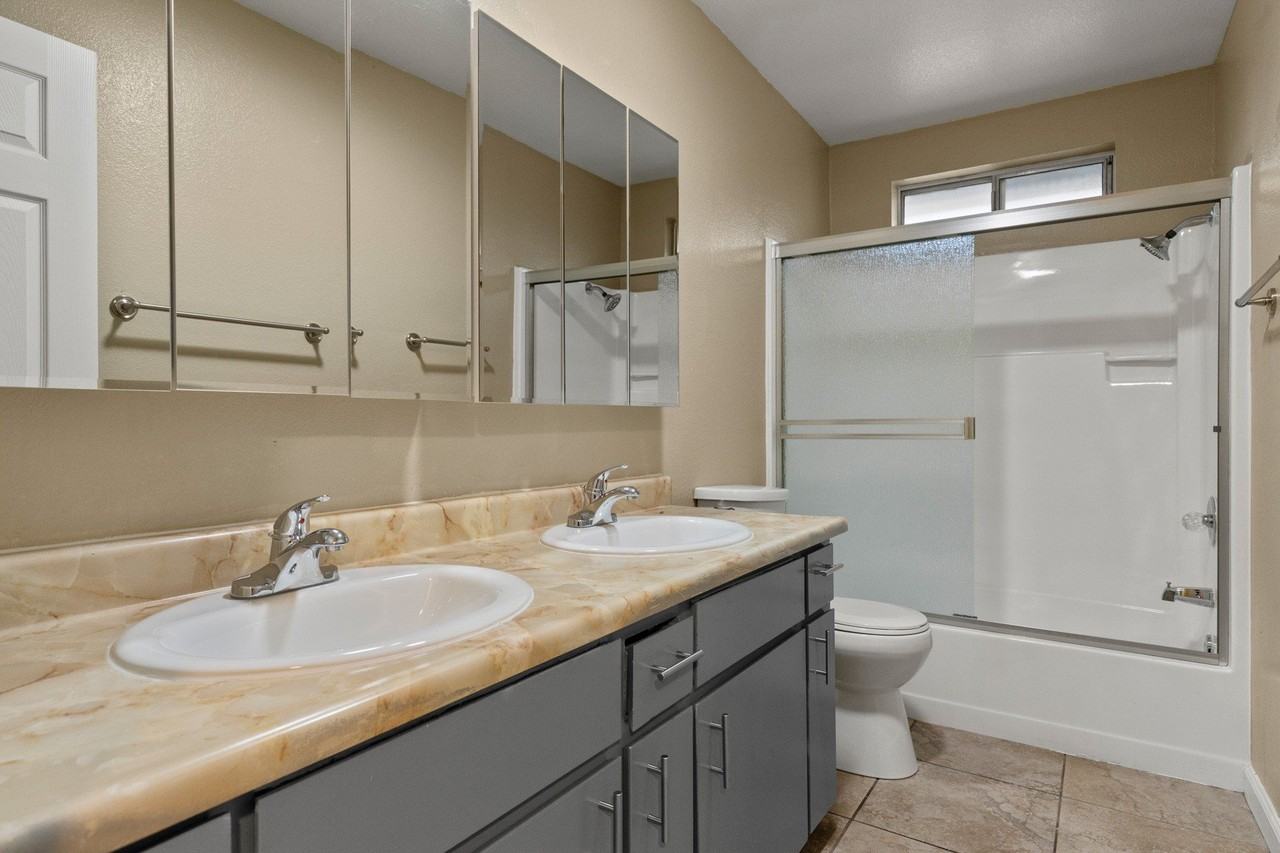 Cedar Park Apartments - Photo 5 of 9