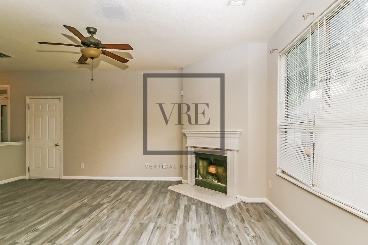6517 Chestnut Lake Xing - Photo 3 of 15
