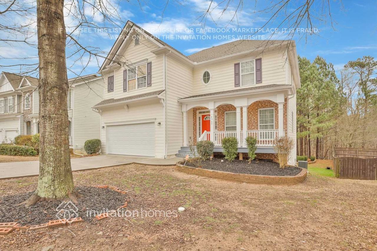 8960 Crestview Cir - Photo 2 of 26