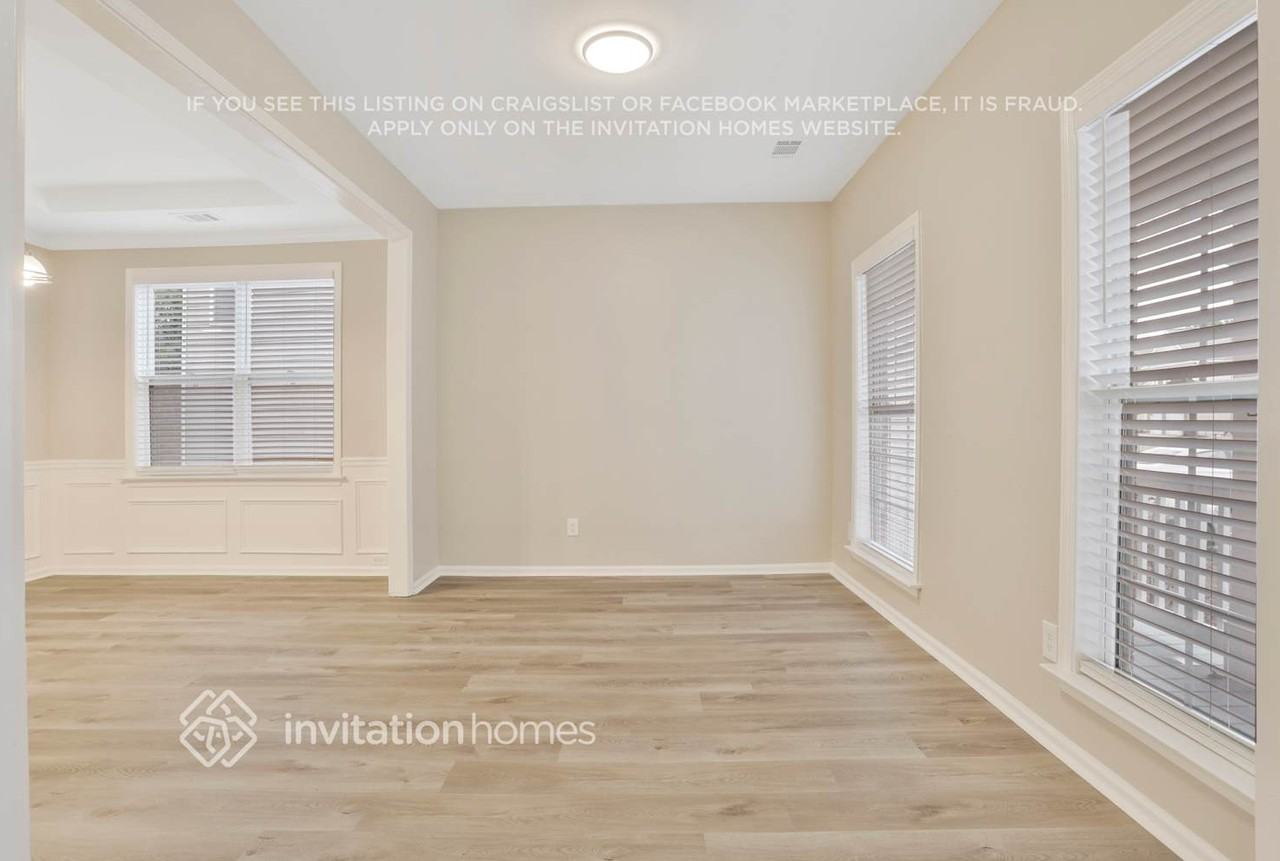 8960 Crestview Cir - Photo 4 of 26