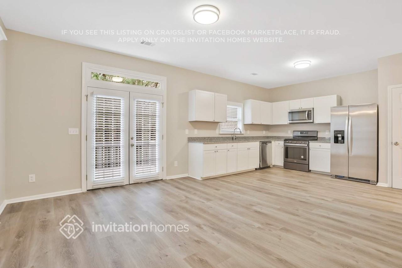 8960 Crestview Cir - Photo 7 of 26