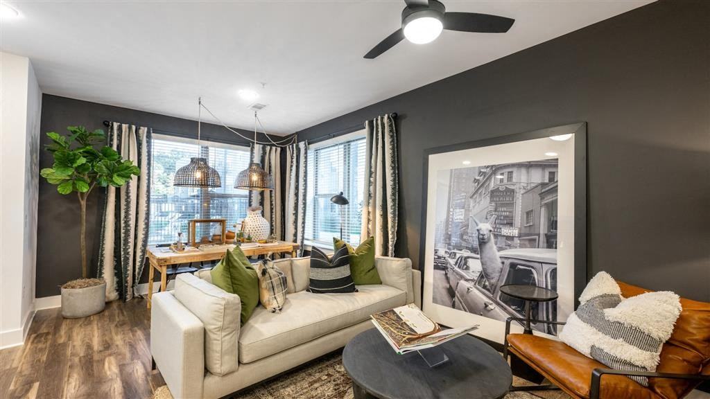 Elwood Apartments - Photo 6 of 27