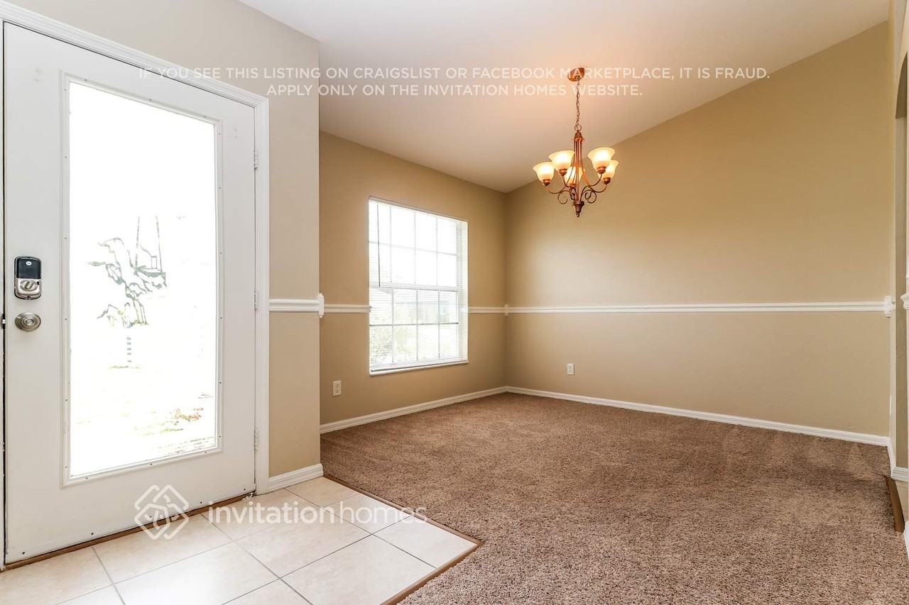 1109 Se 4th Ave - Photo 2 of 15