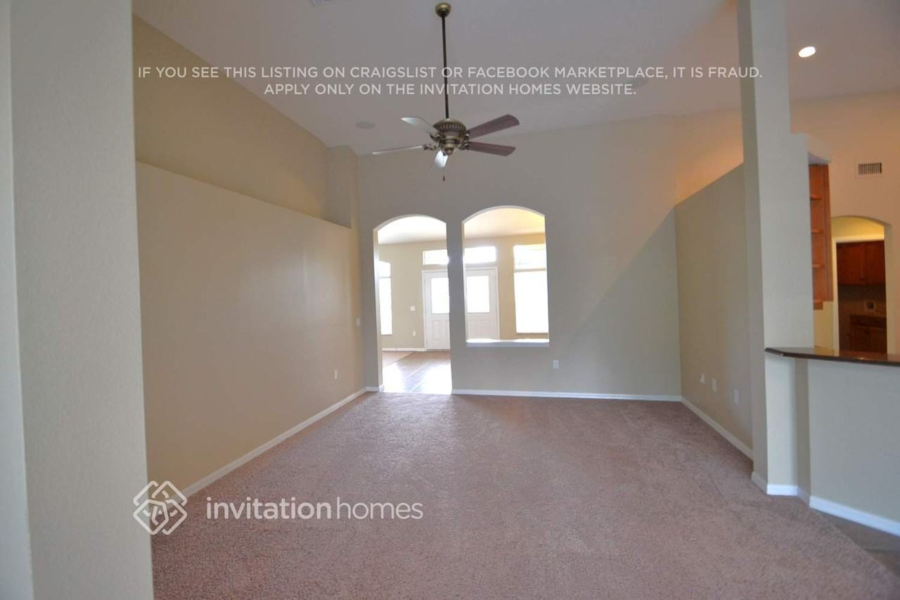 2313 Nesslewood Dr - Photo 3 of 13