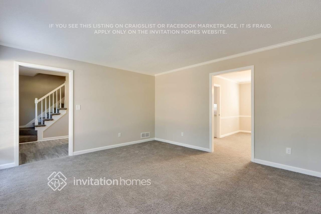 6186 Pinewood Dr Se - Photo 5 of 27