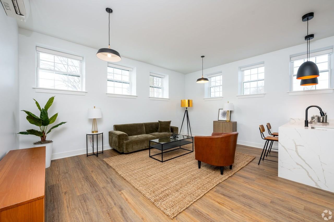 Residence on Penn - Photo 2 of 14