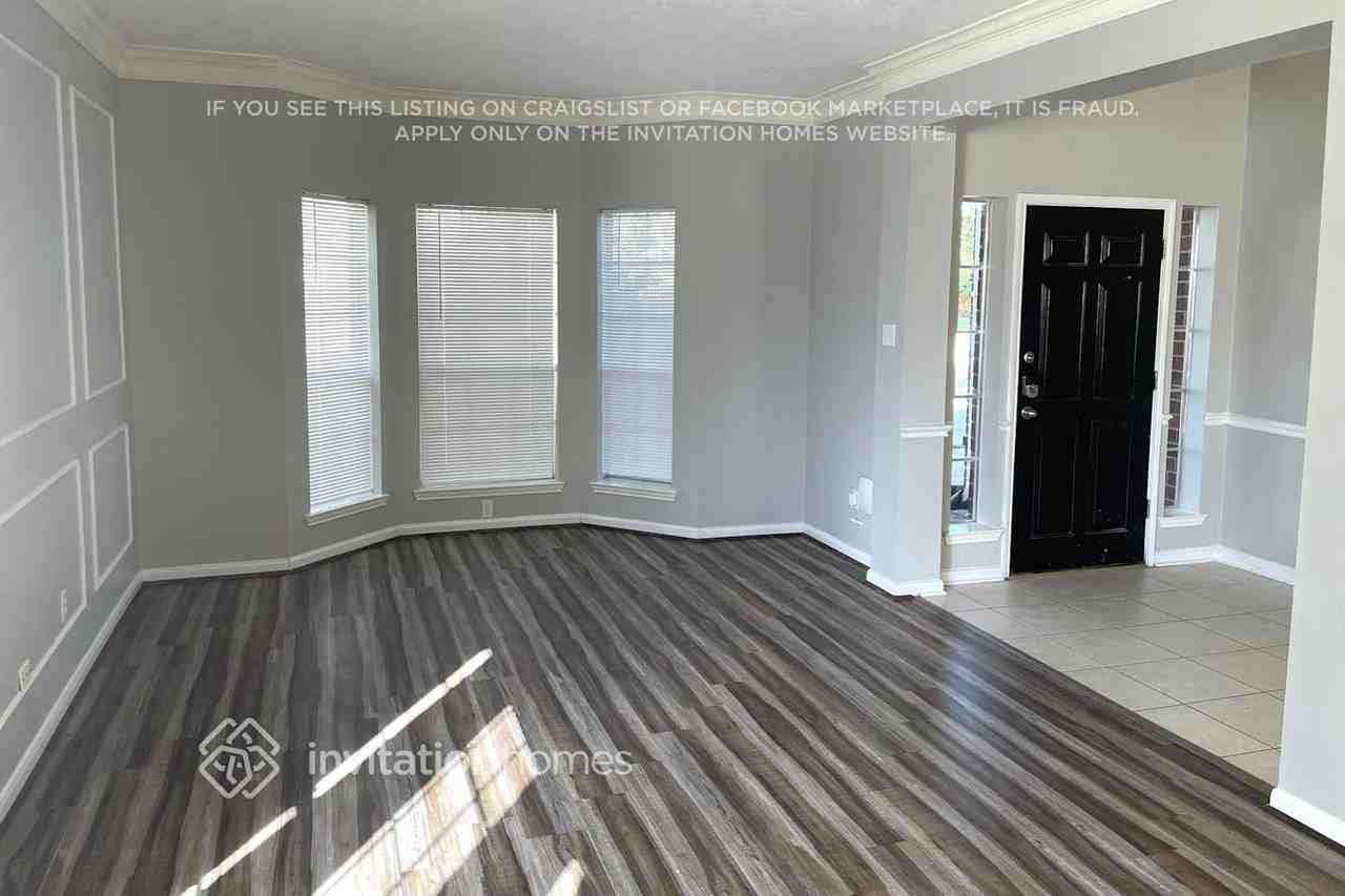 16811 Valley Palms Dr - Photo 2 of 15