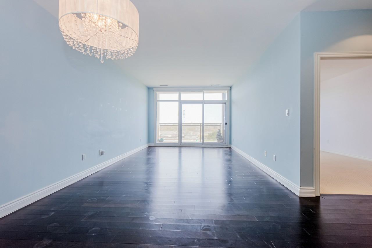 1 Leaside Park Drive #606 - Photo 2 of 20