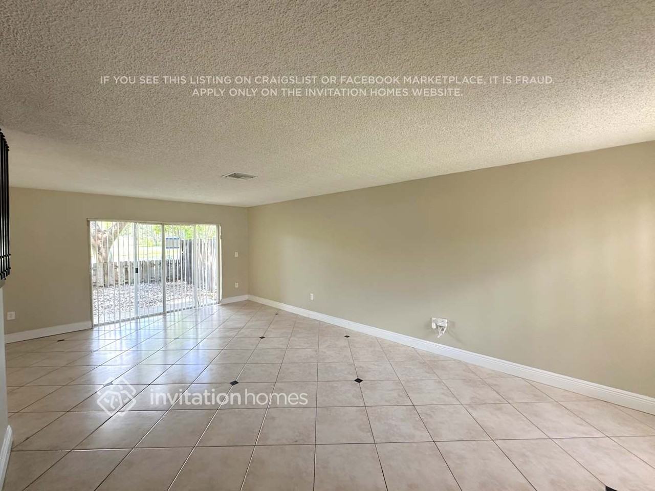 15115 Sw 108th Ter - Photo 2 of 14