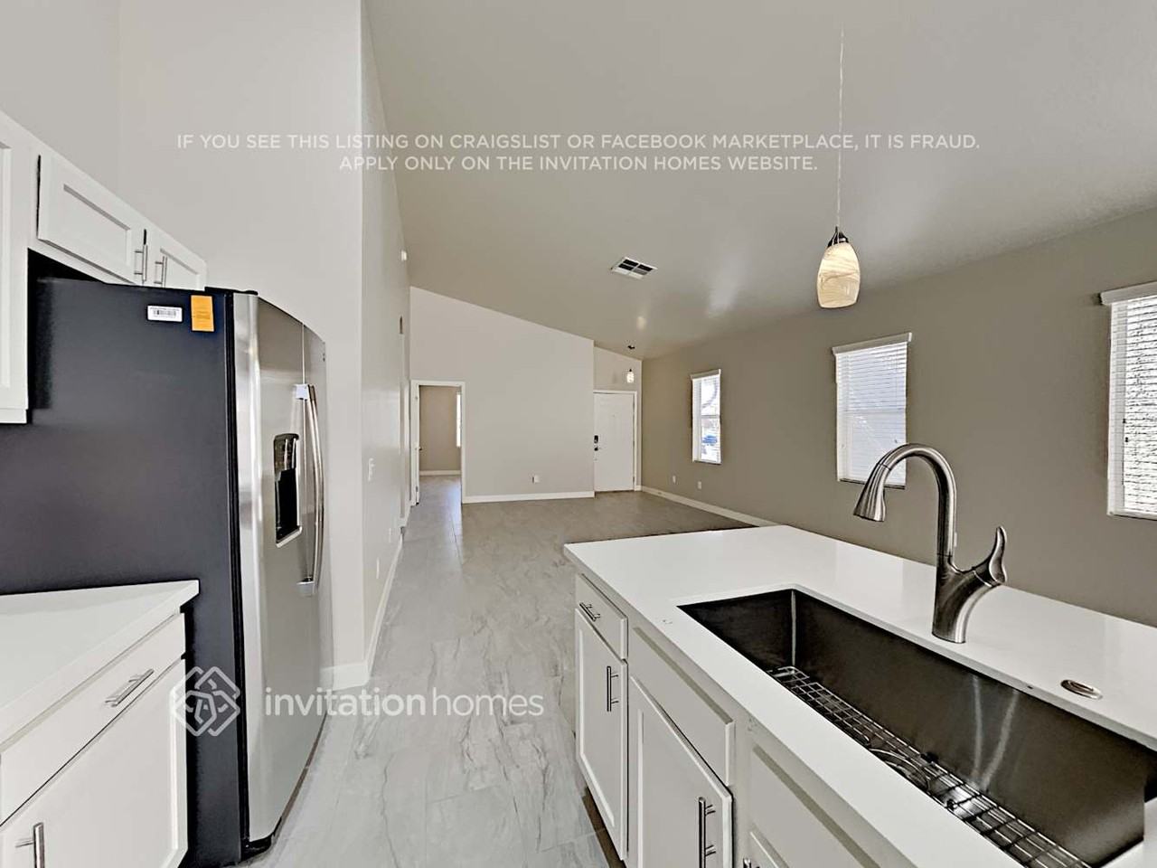 2107 S Gordon - Photo 5 of 17