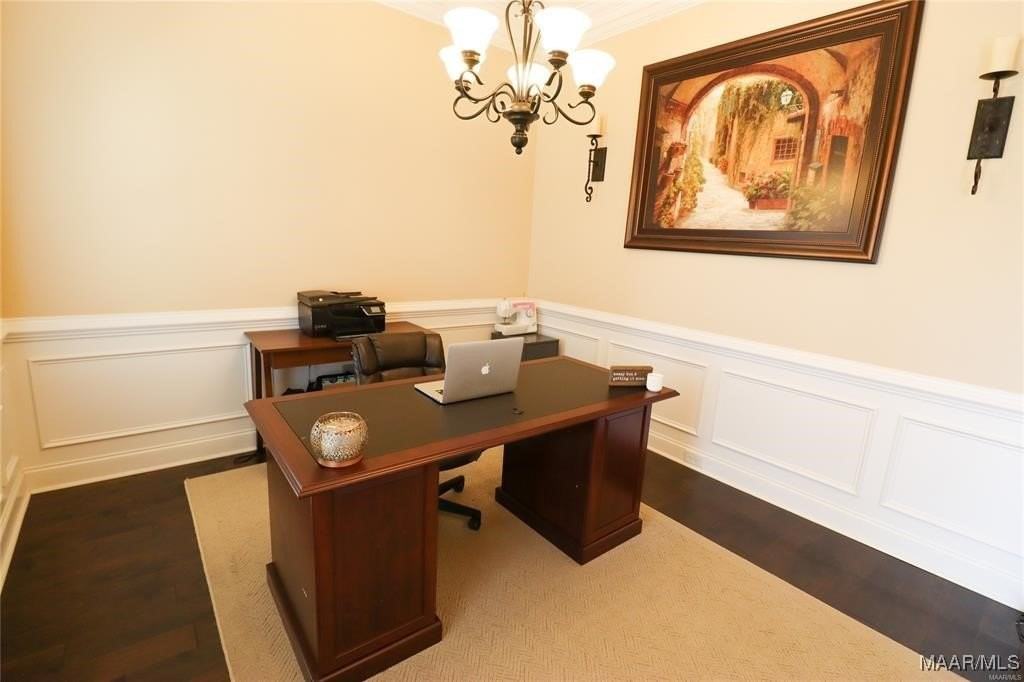 1407 Tullahoma Dr - Photo 5 of 33