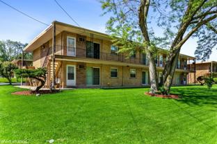 "Home Sweet Home on Knox in Oak Forest:  Where Comfort Meets Community" - Photo 1 of 1