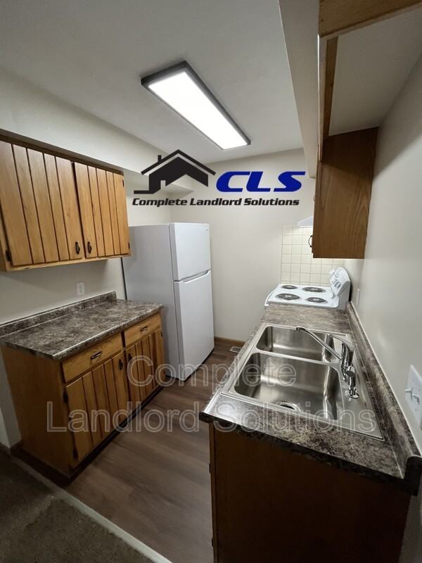 1830 E Morgan Dr - Photo 4 of 14
