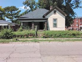 736 Jefferson Blvd - Photo 1 of 1