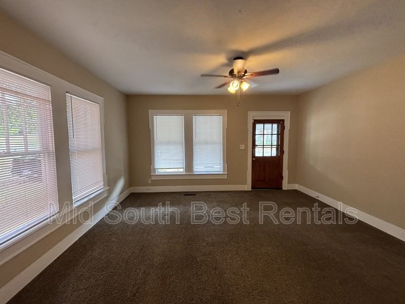 1810 South Rice Street - Photo 2 of 11