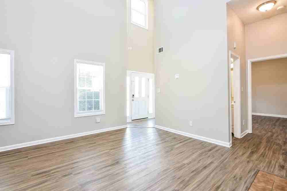 3443 Oaktree Way - Photo 5 of 17