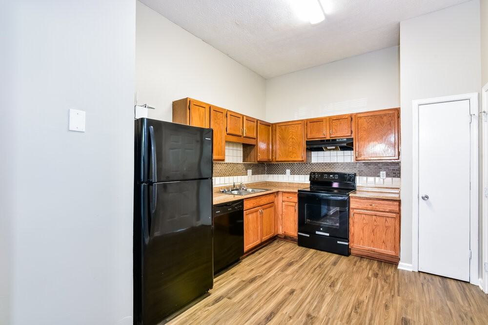 3443 Oaktree Way - Photo 7 of 17