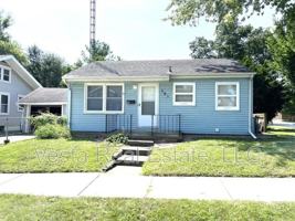 featured image of 501 University Ave