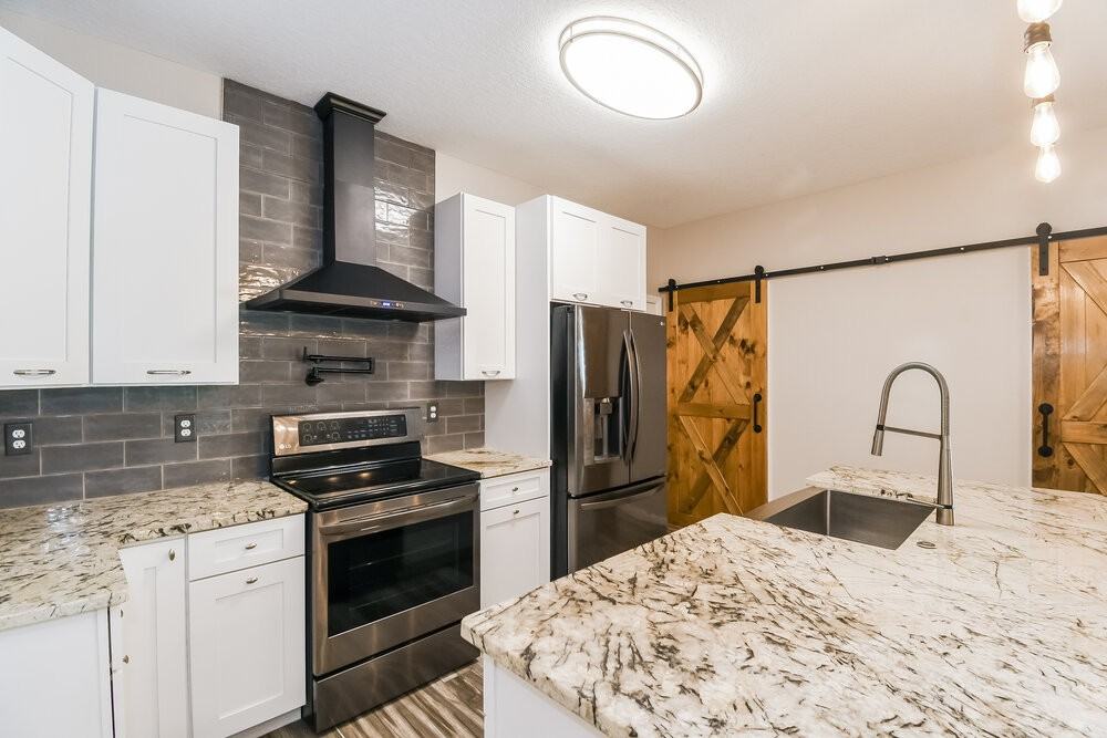 1515 Julia St - Photo 7 of 16