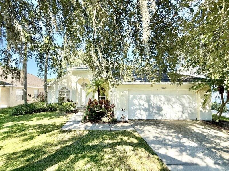 4768 Ridgemoor Cir - Photo 3 of 50