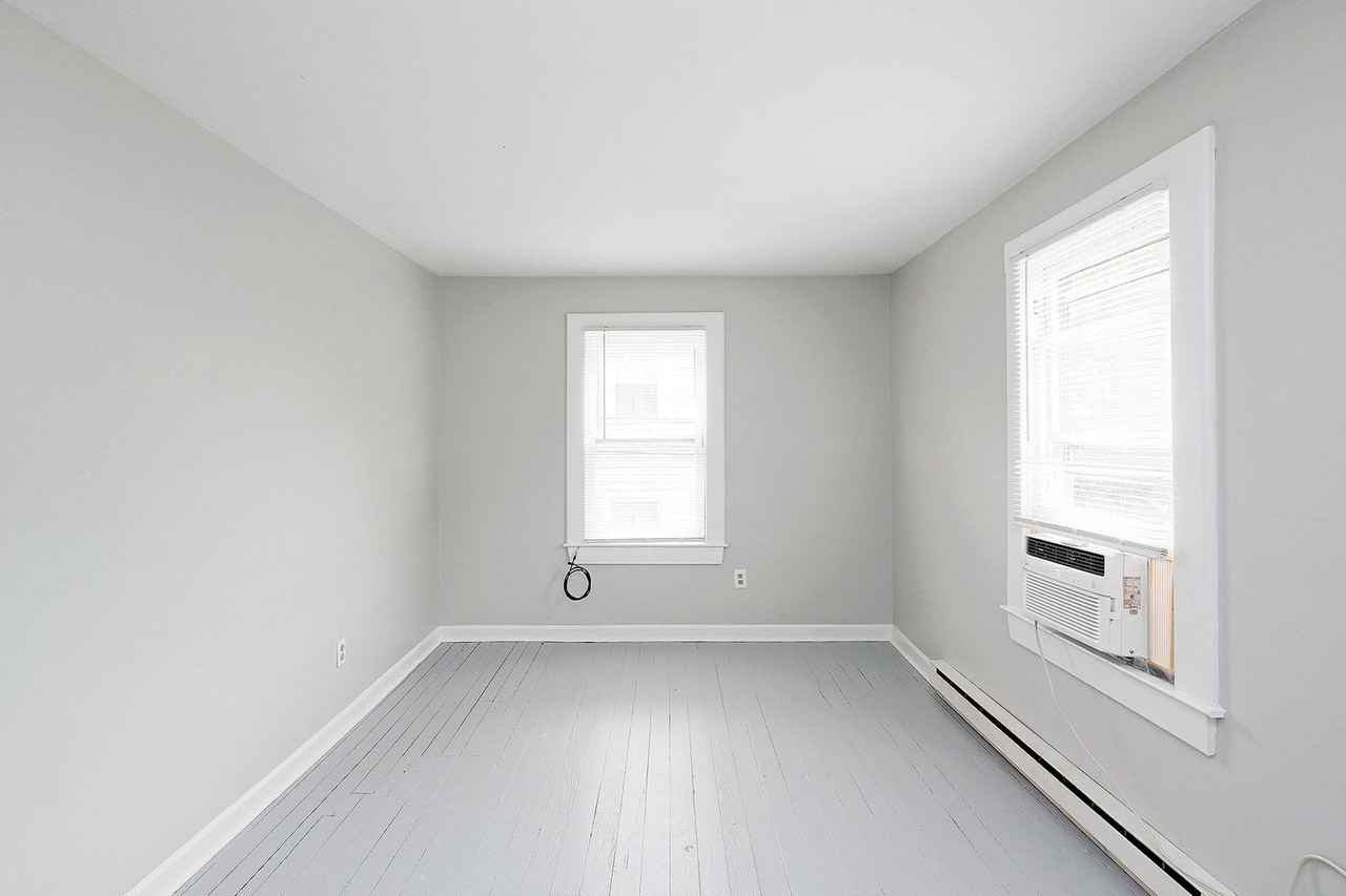 136 Goodman St #B - Photo 6 of 14