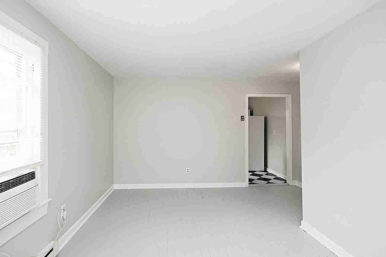 136 Goodman St #B - Photo 7 of 14