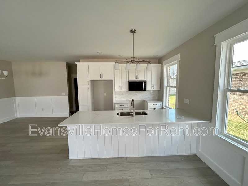 8445 Bell Crossing Dr - Photo 5 of 12