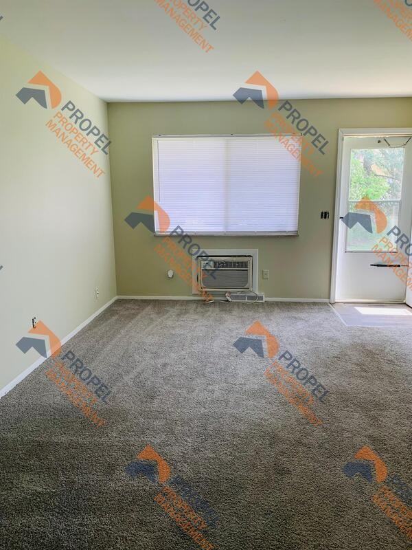 5050 Northfield Dr - Photo 3 of 10