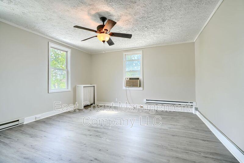 5510 Edna Ave #2ndFL - Photo 4 of 31