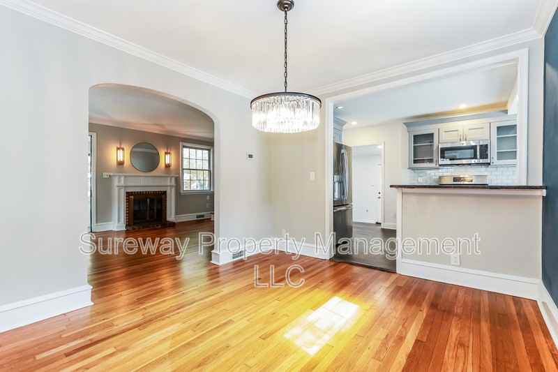 404 Strawbridge Ave - Photo 6 of 20