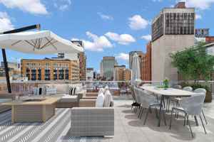 featured image of 2040 Rue Clark