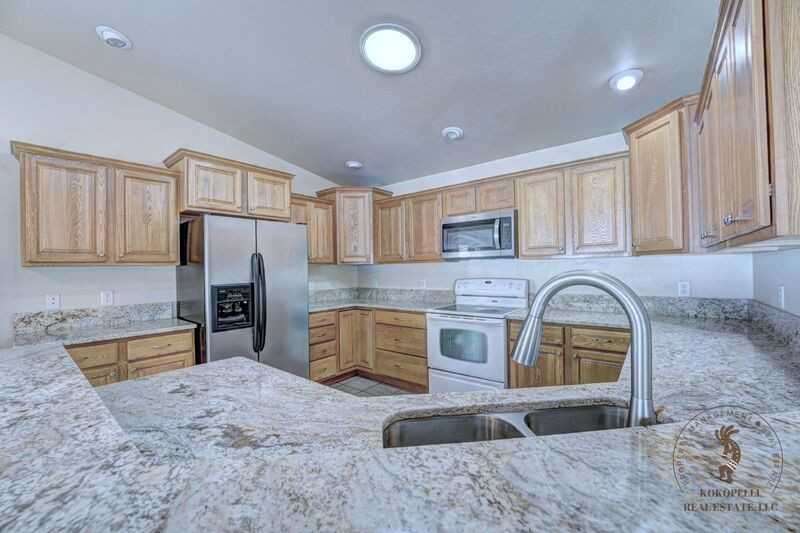 661 Mccaldon Way - Photo 3 of 11