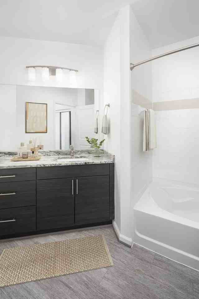 Camden Monument Place - Photo 6 of 49