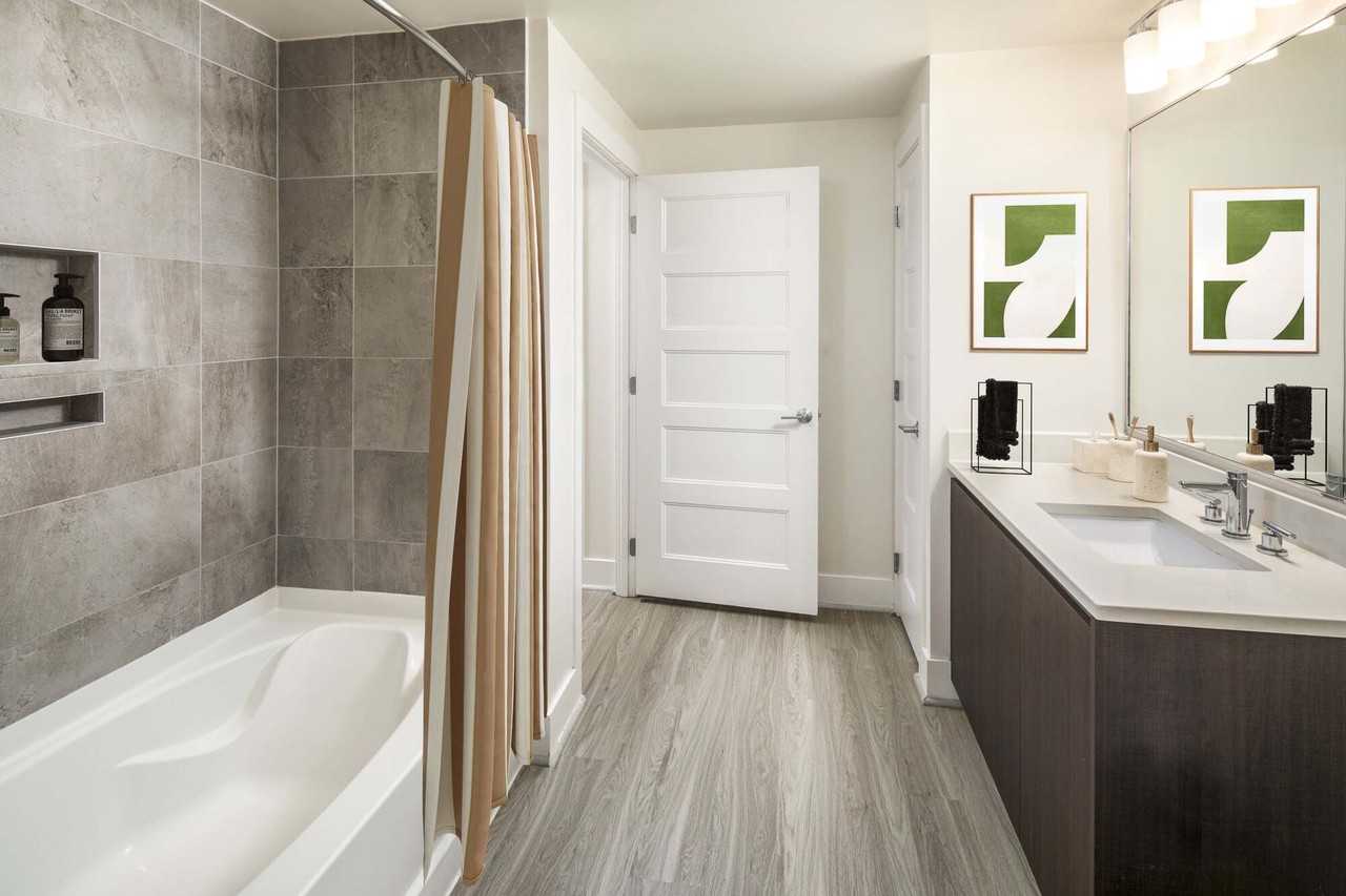 Camden NoMa - Photo 6 of 50