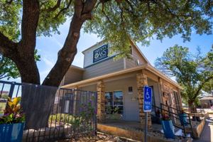 featured image of 5620 S Cooper St