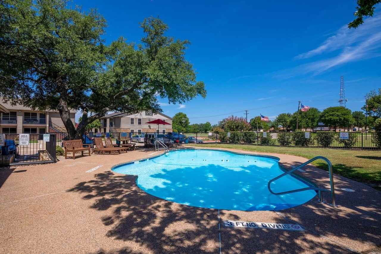 Twenty Oaks - Photo 3 of 6