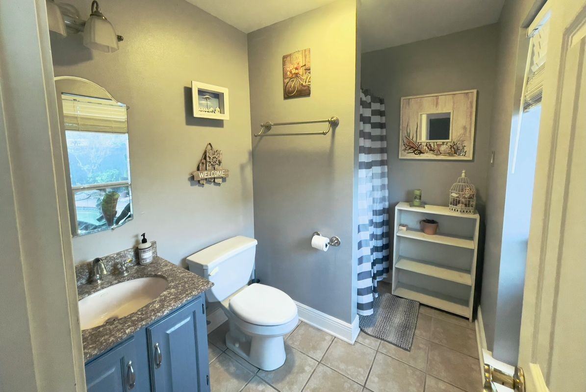 3700 Wanda Lynn Dr ##B - Photo 3 of 5