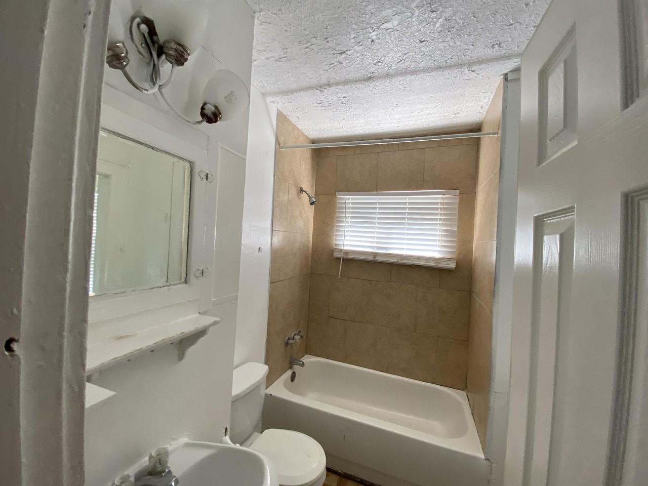 Bryan / Brady - Photo 5 of 7