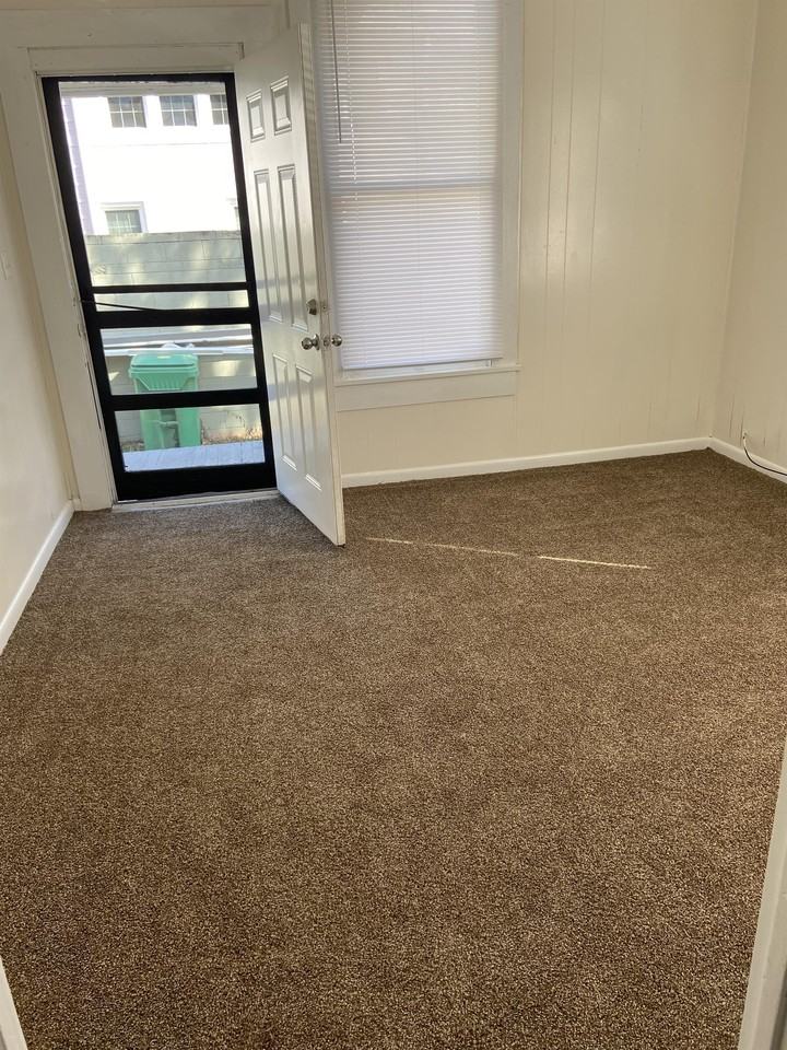 205 East Adair Street - Photo 2 of 5