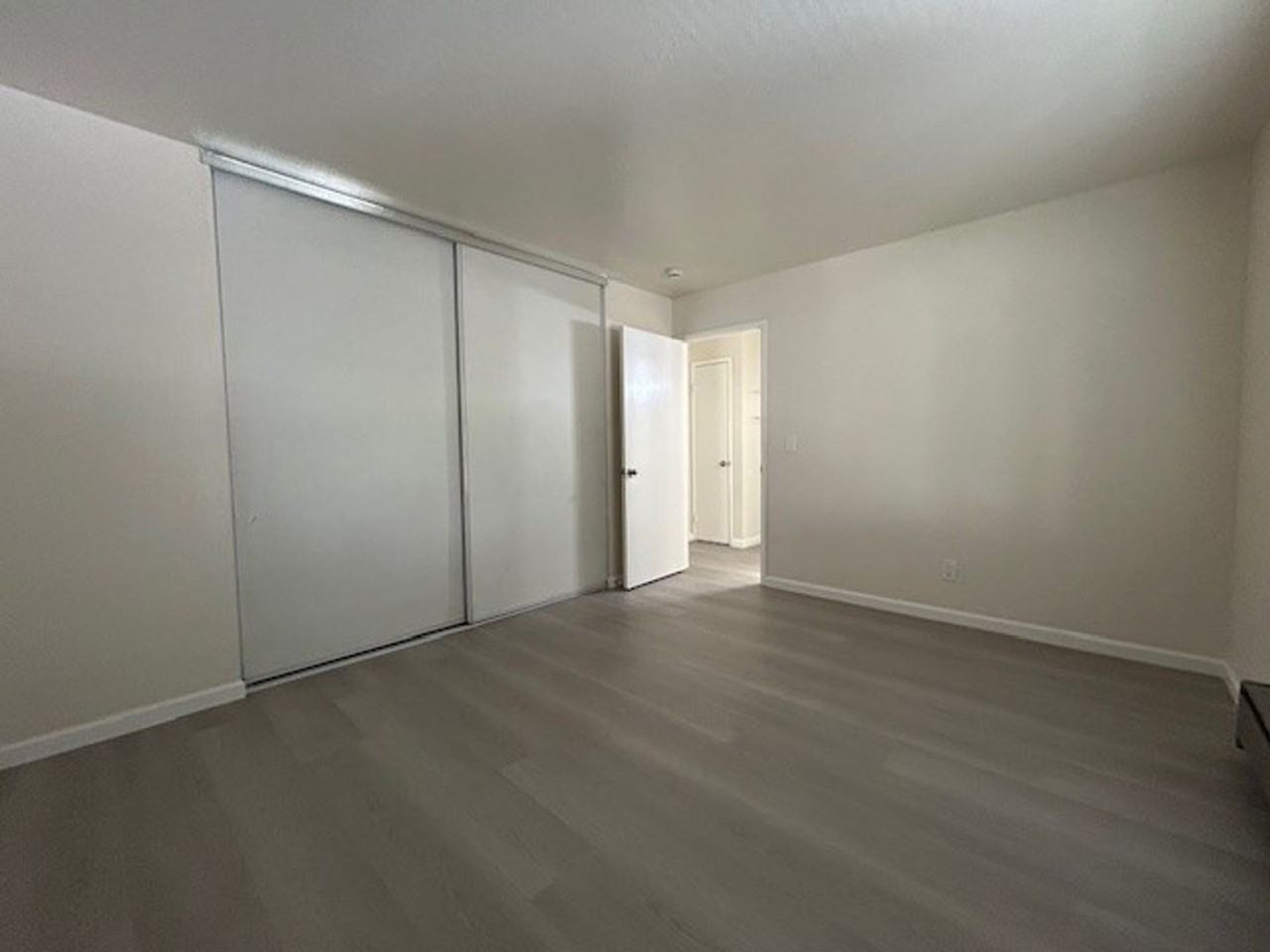 117 Tewksbury Ave #06 - Photo 6 of 10