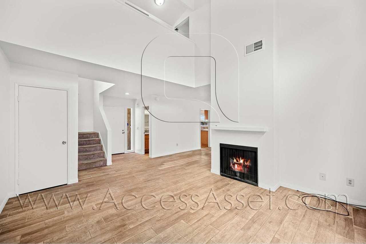 661 Parkview Dr - Photo 4 of 26