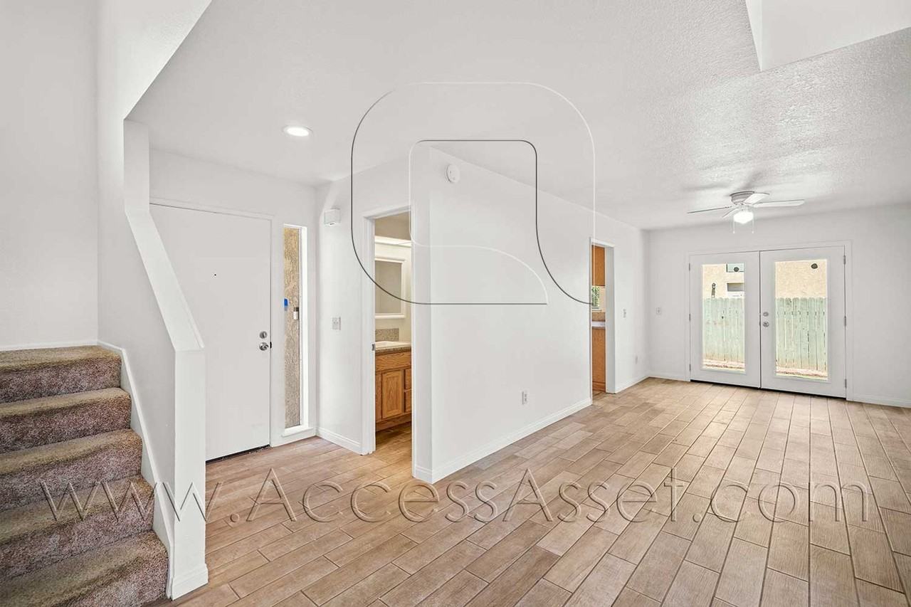 661 Parkview Dr - Photo 6 of 26