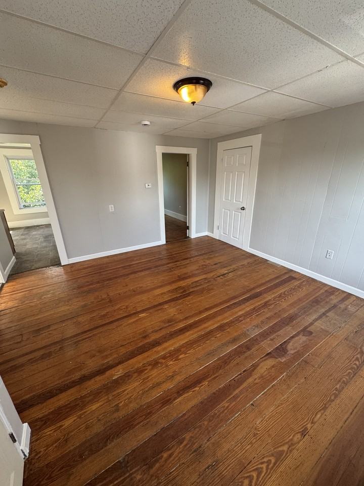 37 Nye Street - Photo 2 of 5