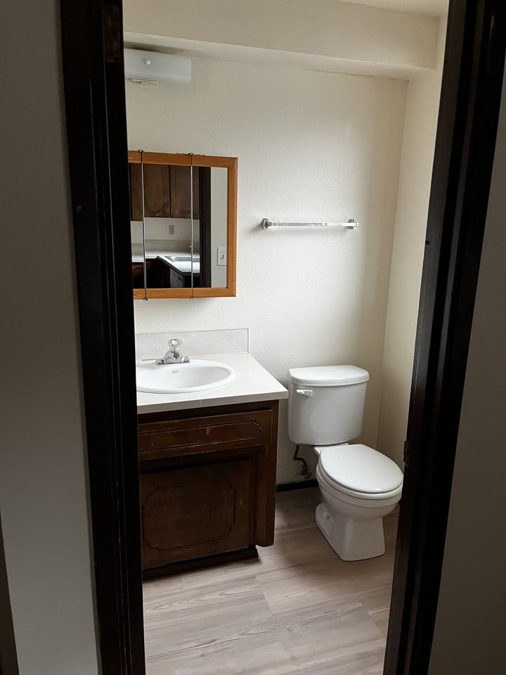 P068S - Photo 2 of 9