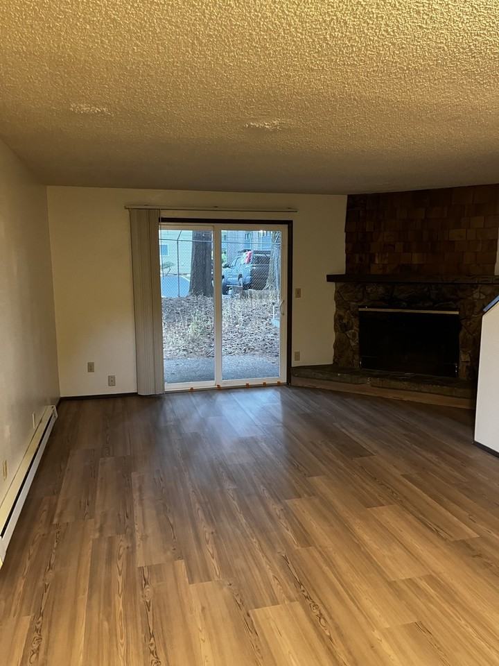 P068S - Photo 3 of 9