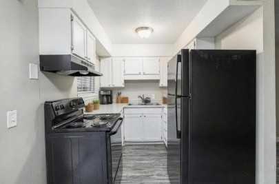 1827 McCormick Street - Photo 3 of 16